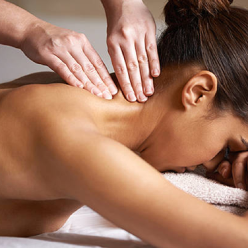31. Massage cổ
